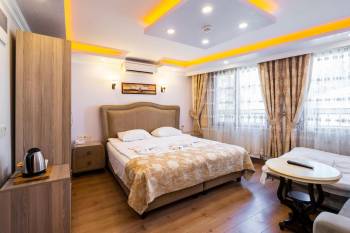 Harbour Suites Old City2