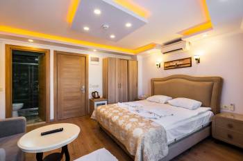 Harbour Suites Old City4