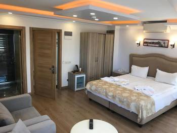 Harbour Suites Old City7