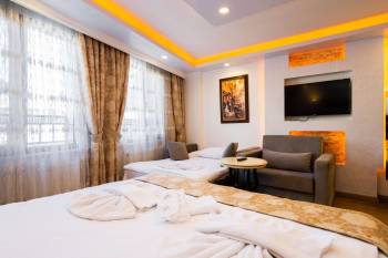 Harbour Suites Old City8