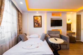 Harbour Suites Old City9